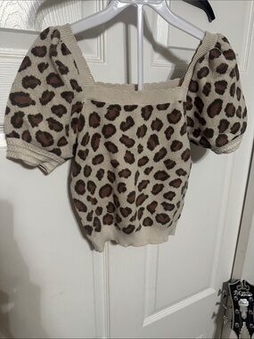 Soft Leopard Print Puff Sleeve Knit Top - Beige/Brown